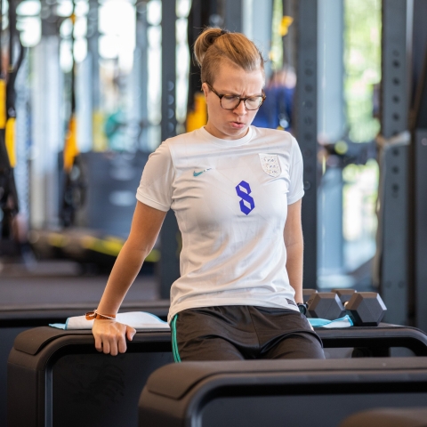 Photo of visitor exercising in Fitness Suite - Ravelin Activities