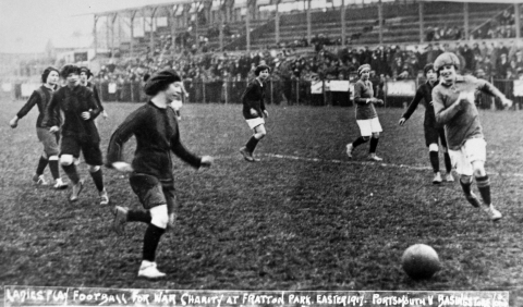 Easter Monday, 1917 Fratton Park, Portsmouth Stephen Cribb FTA / 04