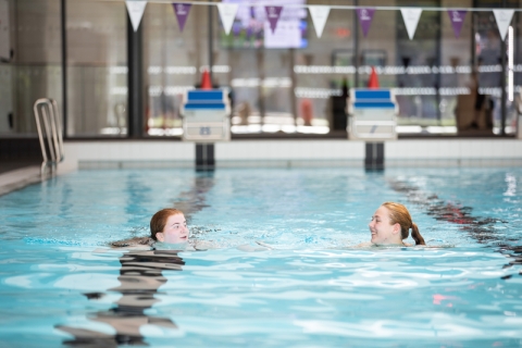 Photo of children swimming at Ravelin Sport Centre - Ravelin Activities