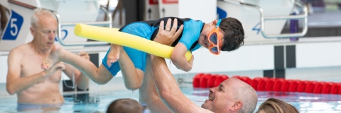 Family swimming with small children at Ravelin Sport Centre - Ravelin Activities