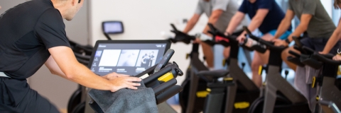 Photo of male staff member leading spin class - Ravelin Activities