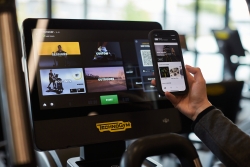 Close up of user scanning QR code with phone
Ravelin Internal Photos