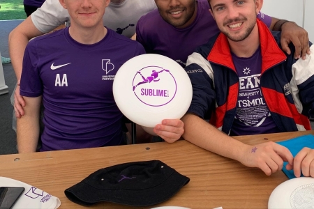 Ultimate frisbee at Freshers' Fayre