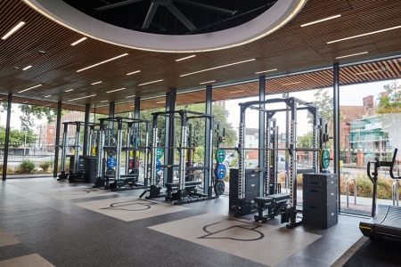 Wide shot of squat racks
Ravelin Internal Photos